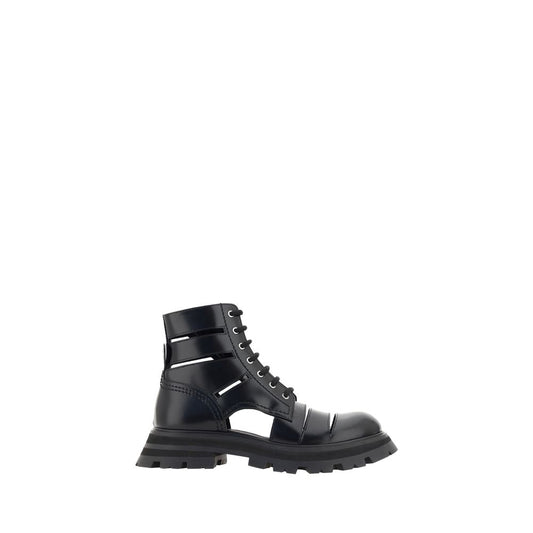 Wander Combat Boots